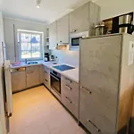 Friedenstr_ _haus Lux_ *