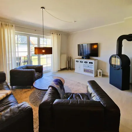 Friedenstr_ _haus Lux_ Holiday home *