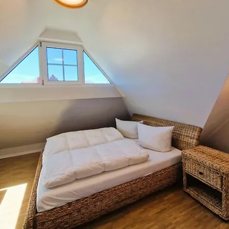 Friedenstr_ _haus Lux_ * Zingst