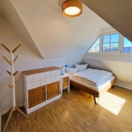Friedenstr_ _haus Lux_ 징스트